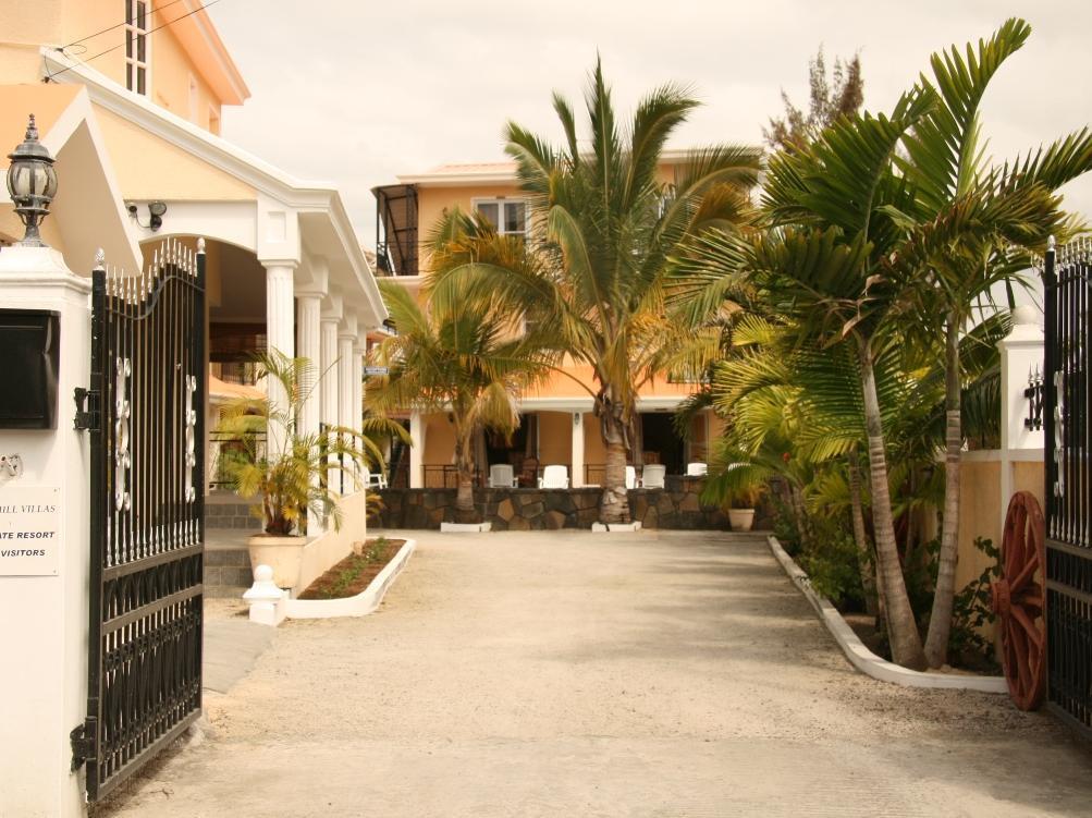 Le Capricorne Villas Grand Baie Exterior photo