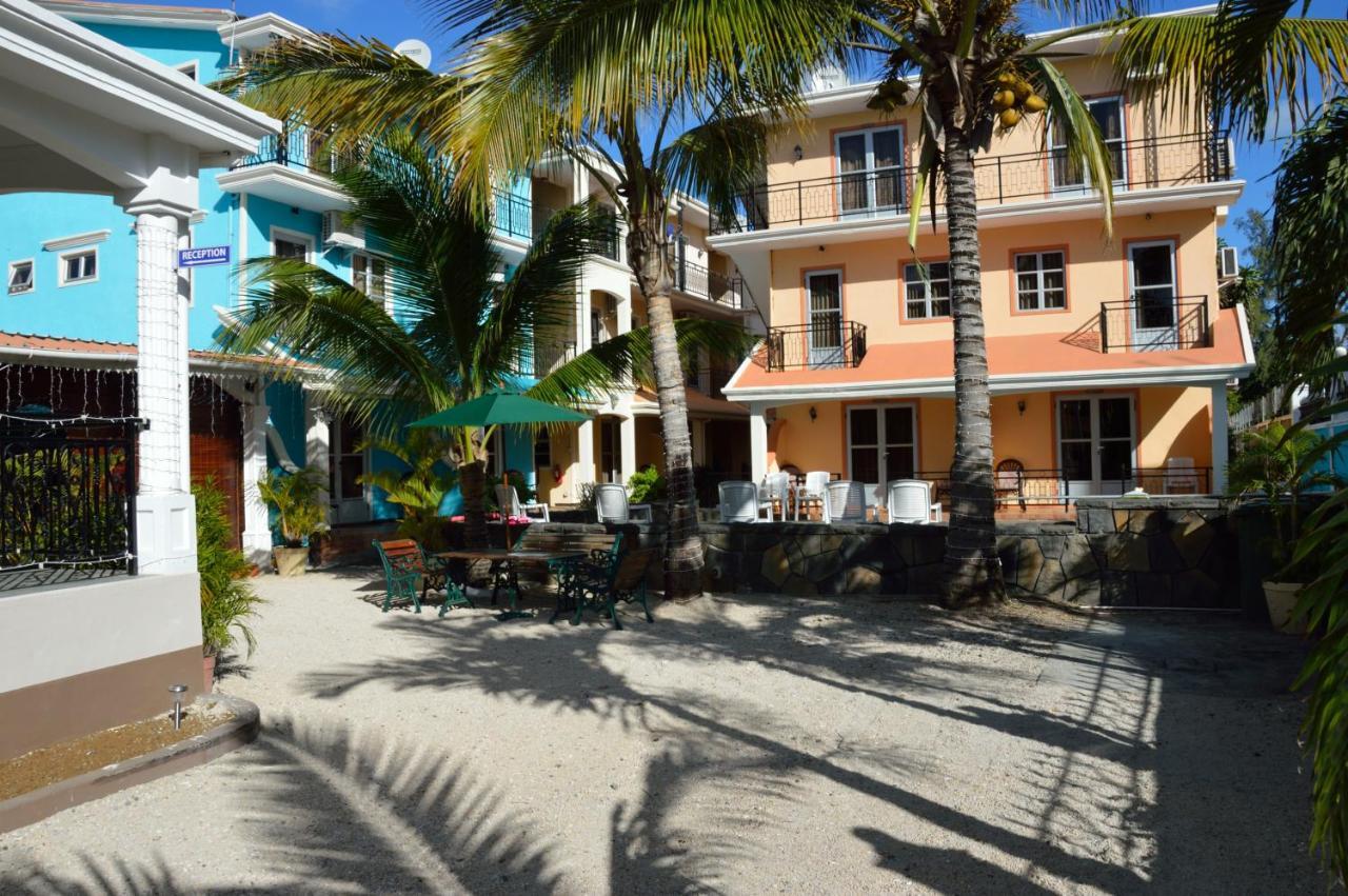Le Capricorne Villas Grand Baie Exterior photo